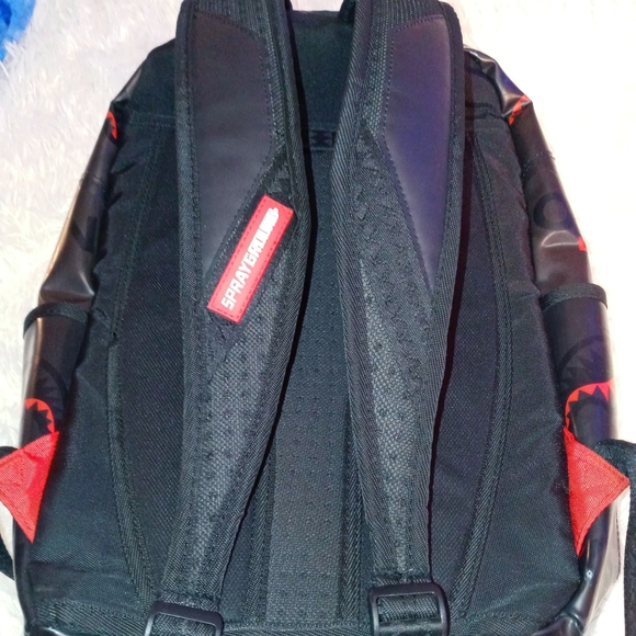Sprayground backpack - Picture 2 of 8